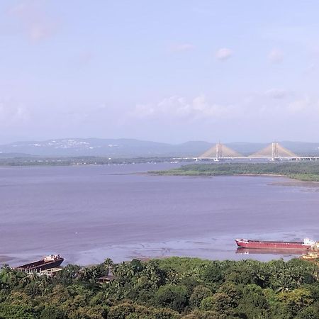 Good Stay Pool View Stylish Studio Apartment,6Km From Airport, 307 Dabolim Eksteriør bilde