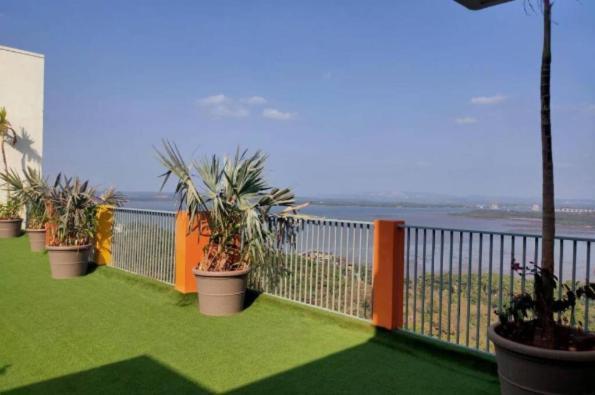 Good Stay Pool View Stylish Studio Apartment,6Km From Airport, 307 Dabolim Eksteriør bilde