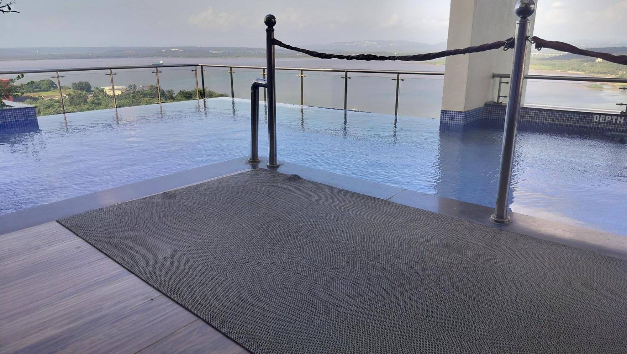 Good Stay Pool View Stylish Studio Apartment,6Km From Airport, 307 Dabolim Eksteriør bilde
