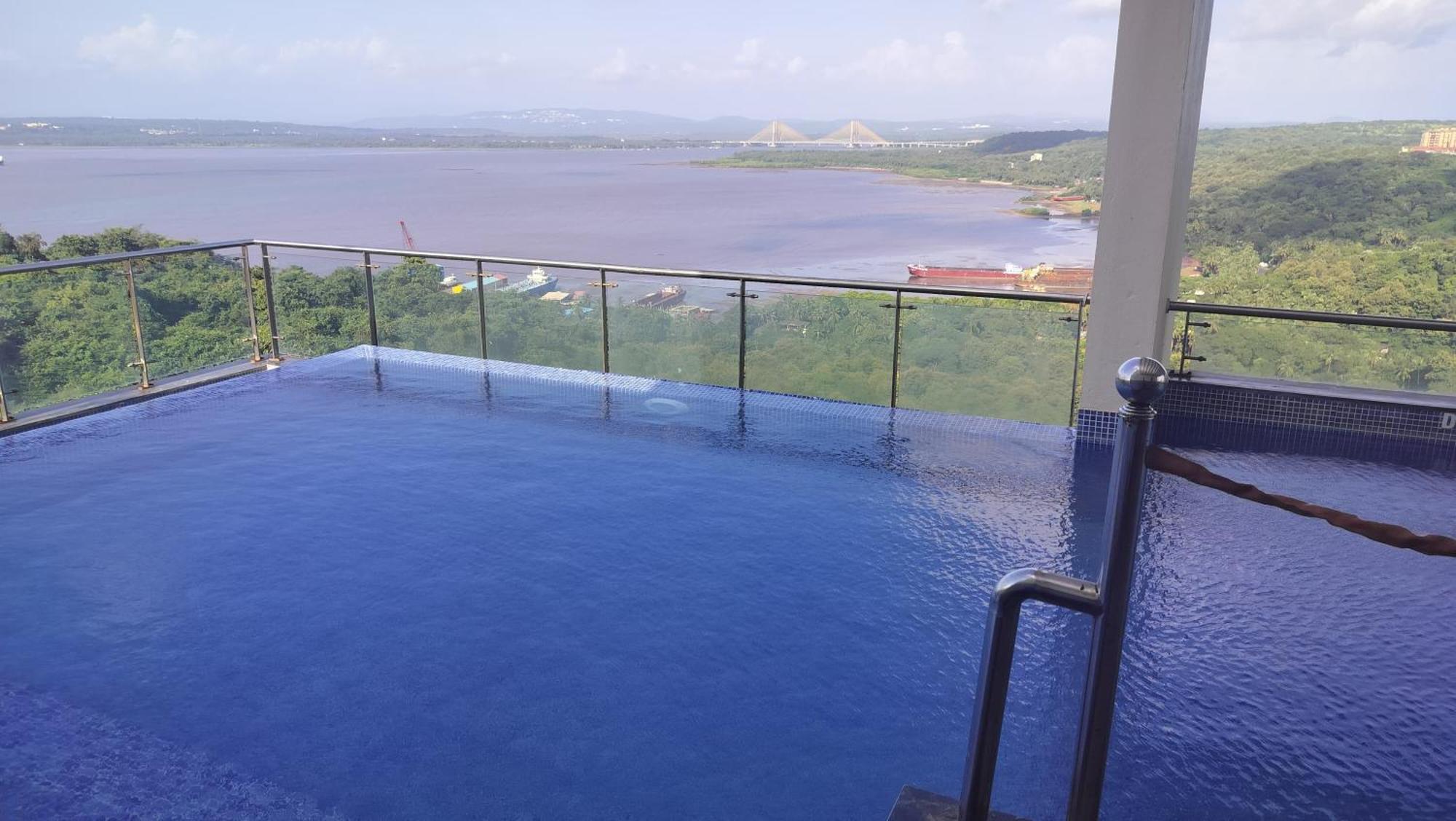 Good Stay Pool View Stylish Studio Apartment,6Km From Airport, 307 Dabolim Eksteriør bilde